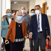 جامعة المنصورة تستعد لاستقبال الطلاب فى عام استثنائى...... نائب رئيس الجامعة فى جولة بالكليات لمتابعة اجراءات السلامة